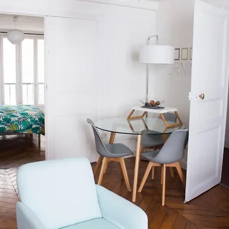 Charming Close To The Garnier Opera Paris